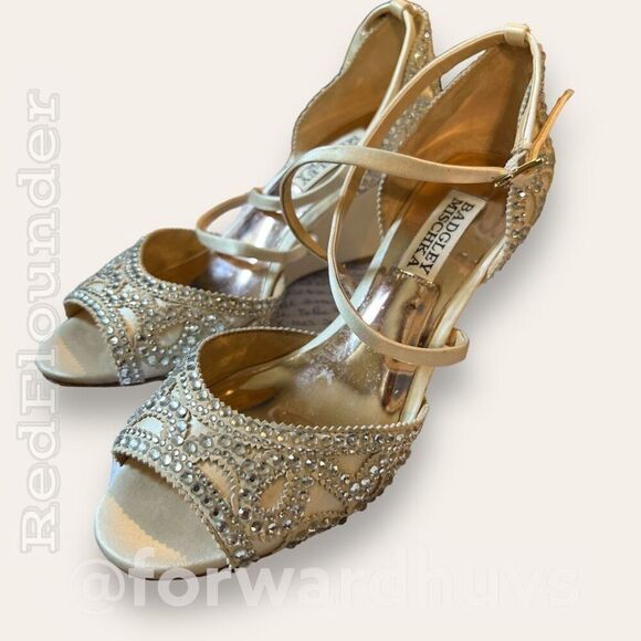 Badgley Mischka Nude Satin Rhinestone Peep Toe Wedge Heels - Size 5 - Picture 4 of 12